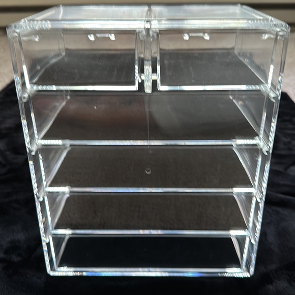 Clear Storage Case - Picture 4 of 4